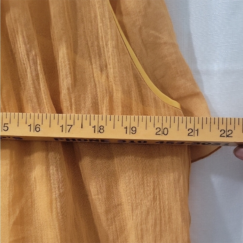 MARC JACOBS Women’s Yellow Ruffled Silk Blouse Size 4 - Picture 4 of 8